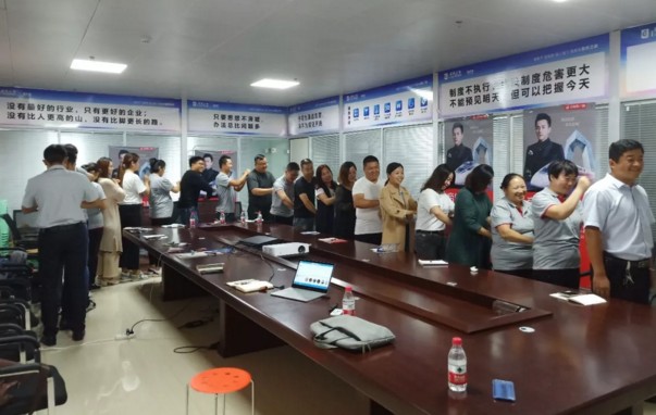 帝奥斯门窗