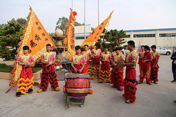 帝奥斯门窗