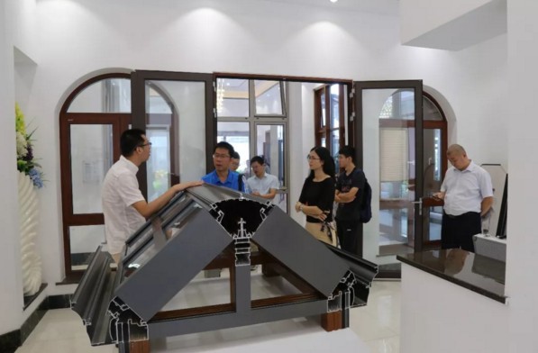 帝奥斯门窗