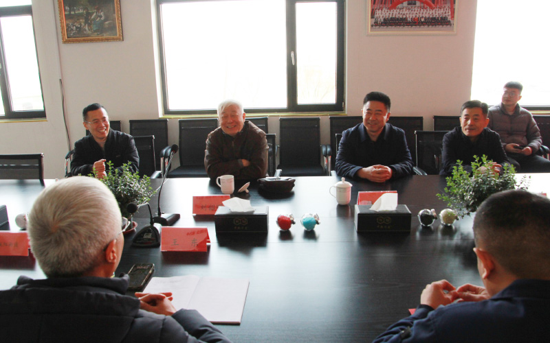 城阳区慈善总会走访青岛中新华美塑料有限公司