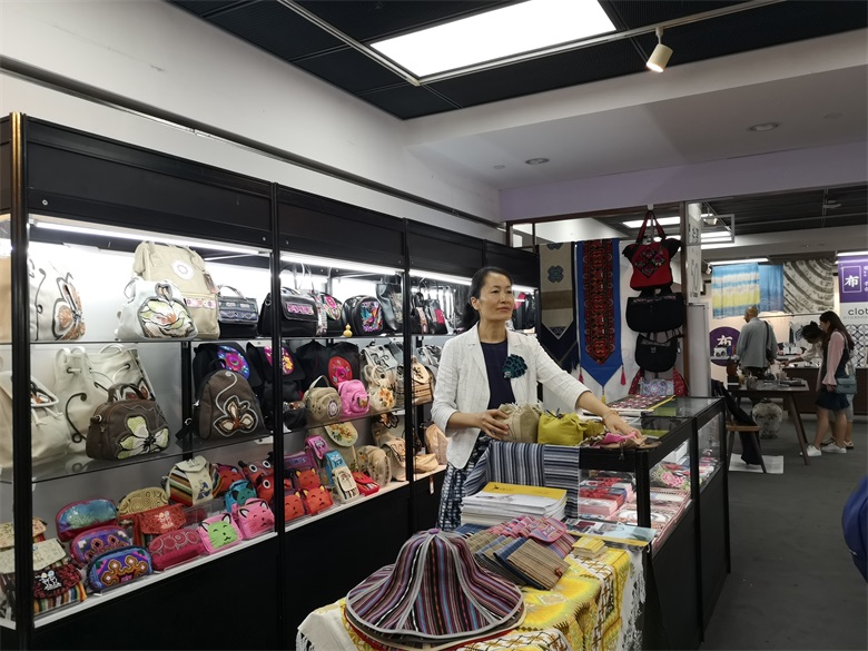 臻典七彩·荟萃云南 七彩云南主题展绽放上海 带你看爽“文化云南 手艺云南”7 臻典七彩·荟萃云南 七彩云南主题展绽放上海 带你看爽“文化云南 手艺云南”7