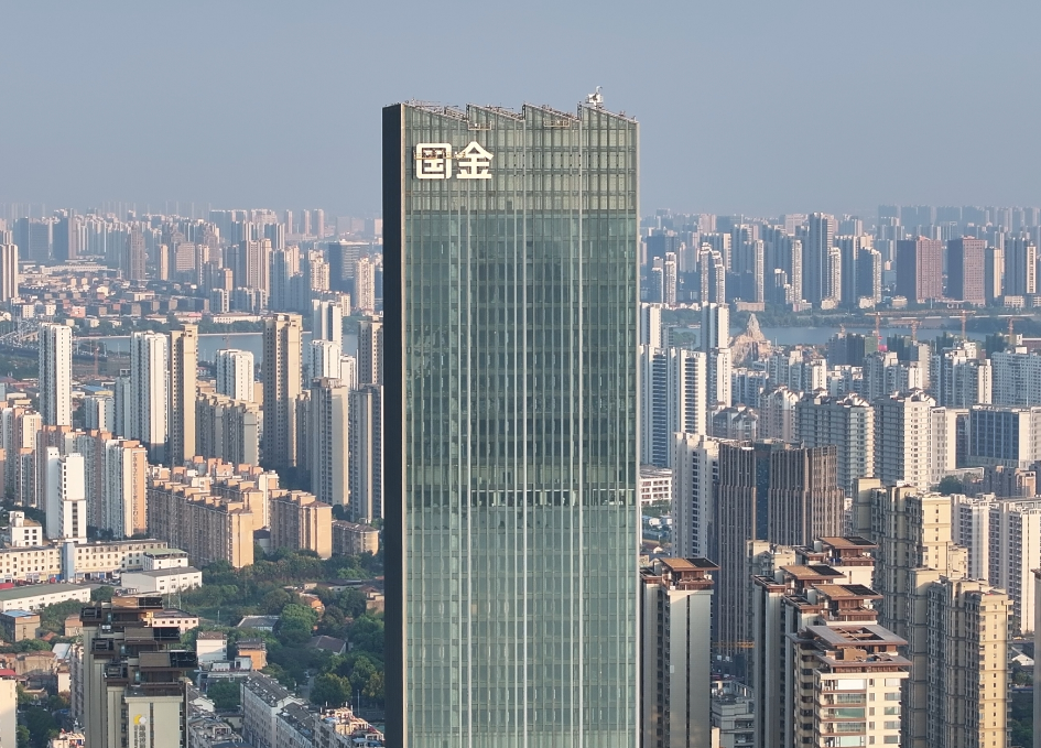 幕墙发光字工程案例