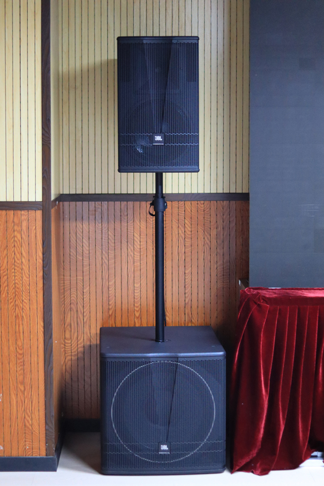 JBL CV3015和CV3018S會議室音箱安裝案例