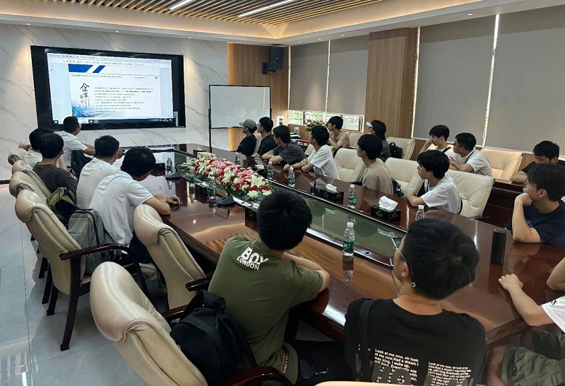 欢迎广东工业大学新能源科学与工程专业师生莅临5845cc威斯尼斯人参观交流 欢迎广东工业大学新能源科学与工程专业师生莅临5845cc威斯尼斯人参观交流