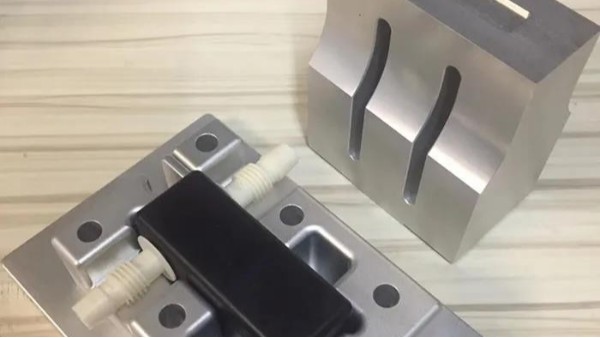 超声波塑料焊接机的焊头模具为什么要开槽？