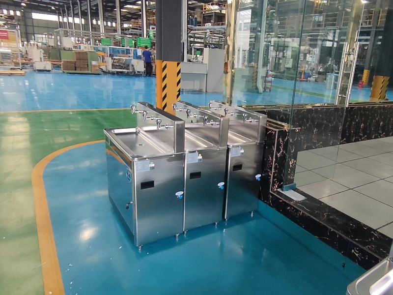 步进式开水器入场 步进式开水器入场