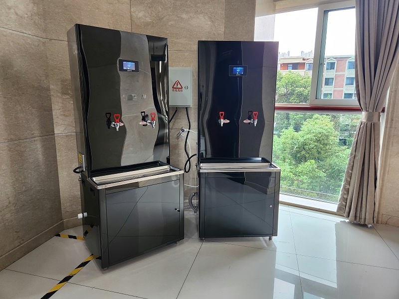 步进式开水器安装完工图 步进式开水器安装完工图