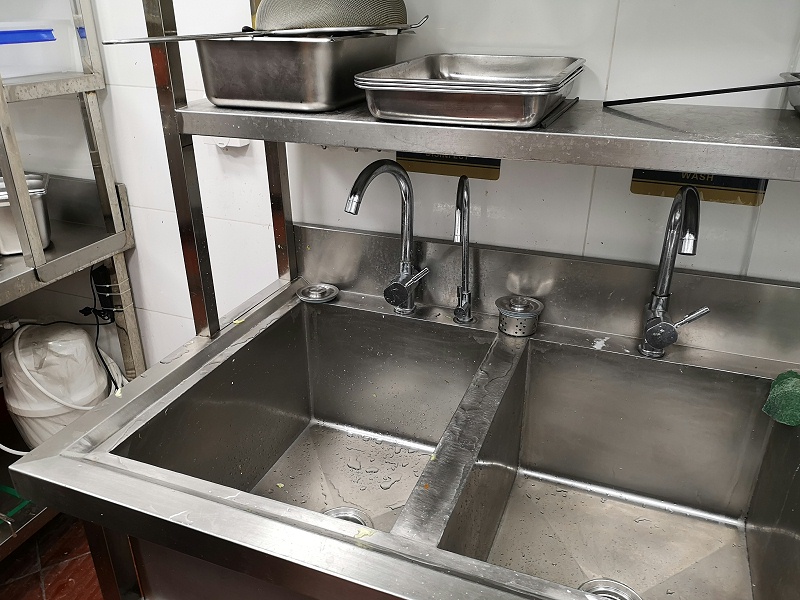 纯净水接水处 纯净水接水处