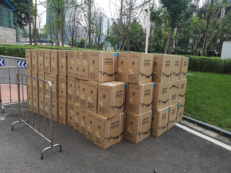 直饮水机到货 直饮水机到货