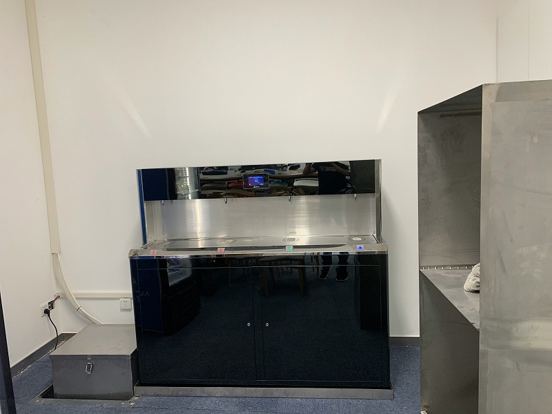 步进式开水器安装完毕 步进式开水器安装完毕