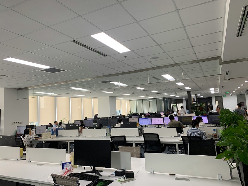 中钧科技员工工作大厅 中钧科技员工工作大厅