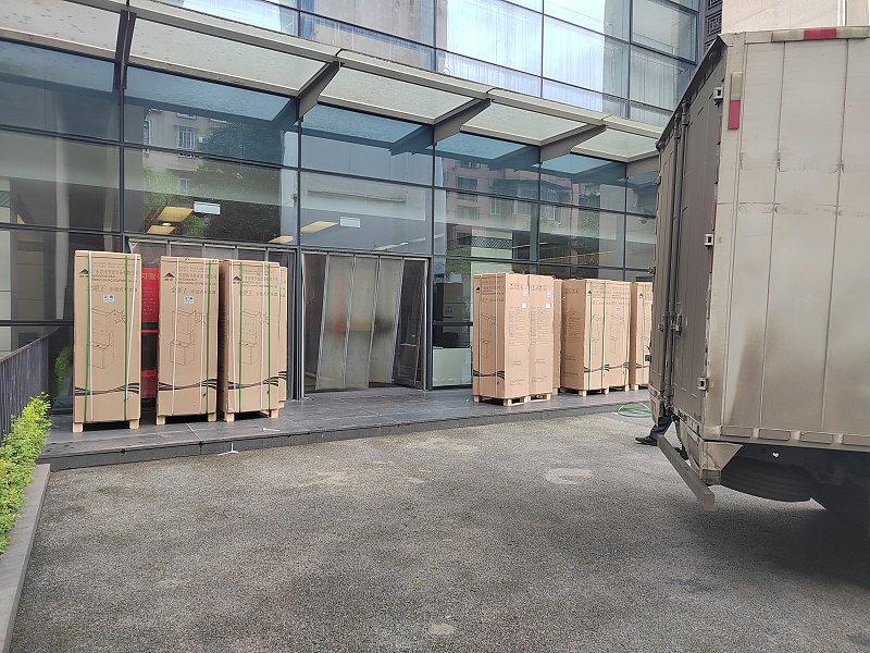 直饮水机租赁设备到达现场 直饮水机租赁设备到达现场