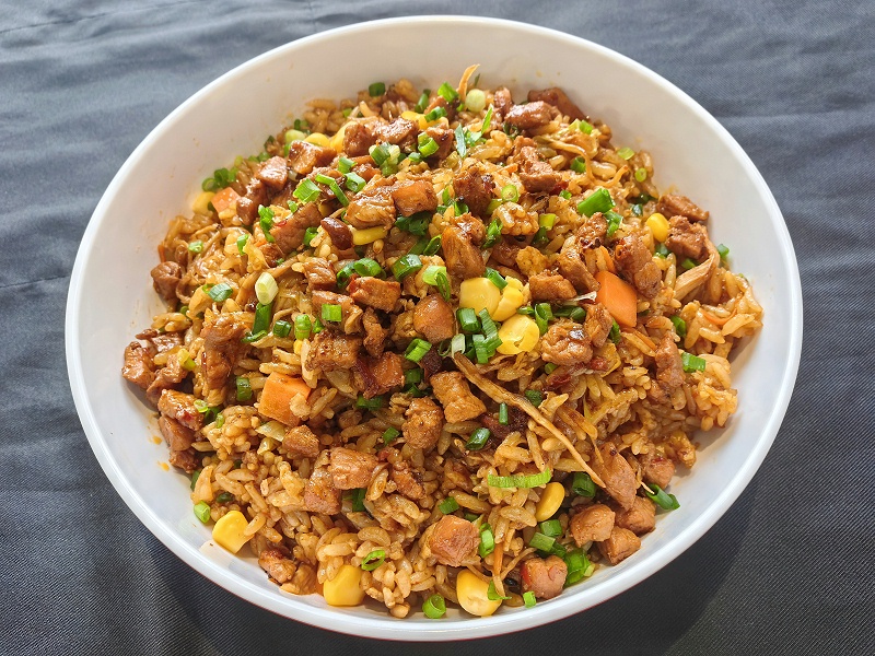 红烧牛肉炒饭 红烧牛肉炒饭