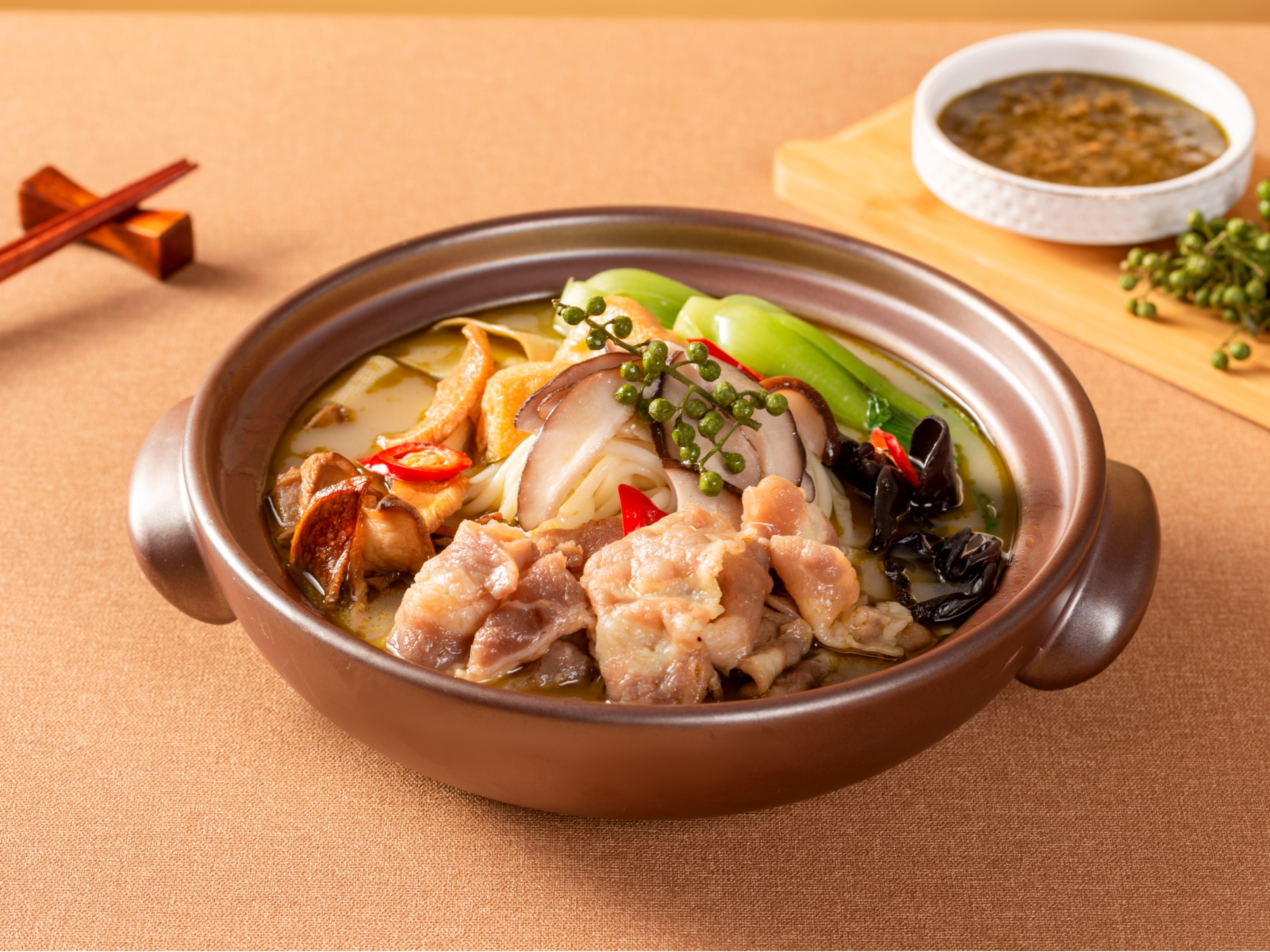 藤椒风味砂锅1 藤椒风味砂锅1