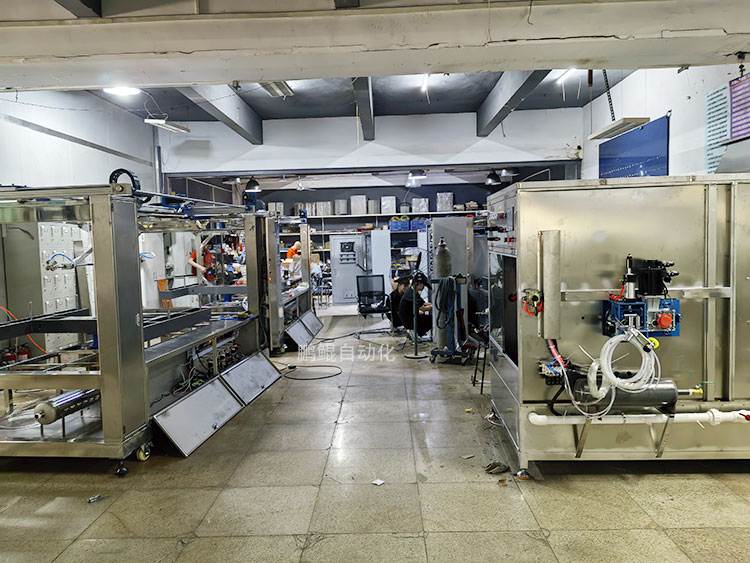 鹏鲲自动化设备生产车间